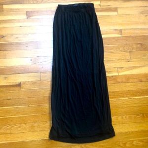 High-waisted black skirt